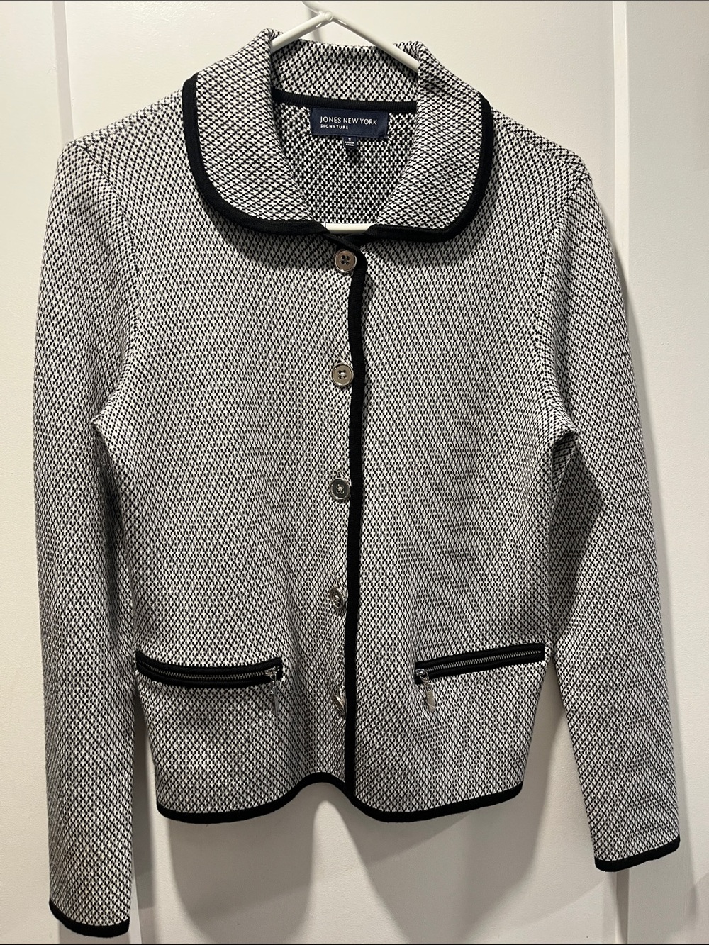 Jones New York Black and White Patterned Knit Blazer